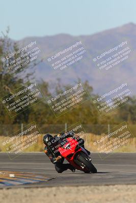 media/Dec-09-2023-SoCal Trackdays (Sat) [[76a8ac2686]]/Turn 3 (1150am)/